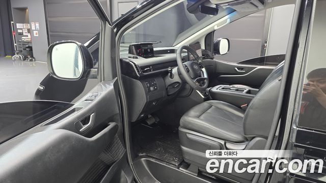 Hyundai Staria L3.5 Cargo 3-Seater Modern 2022 — фото 10