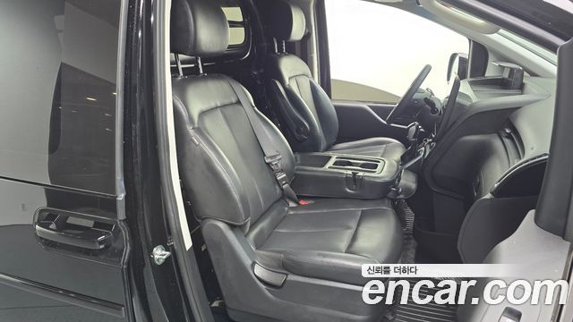 Hyundai Staria L3.5 Cargo 3-Seater Modern 2022 — фото 26