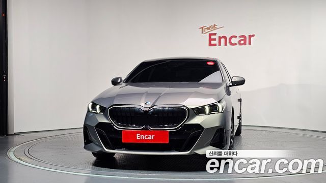 BMW 5 Series (G60) 530i xDrive M Sport 2025 — фото 3