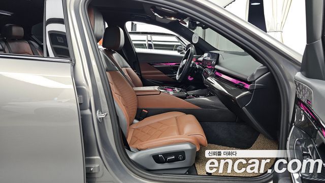 BMW 5 Series (G60) 530i xDrive M Sport 2025 — фото 11