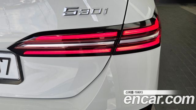 BMW 5 Series (G60) 530i xDrive M Sport 2024 — фото 23