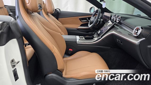 Mercedes-Benz CLE-Class (C236) CLE200 Cabriolet 2024 — фото 26