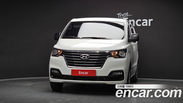 Hyundai Grand Starex Van 5-Seater Smart 2021 — фото 3