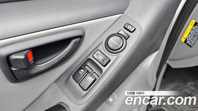 Hyundai Grand Starex Van 5-Seater Smart 2021 — фото 18