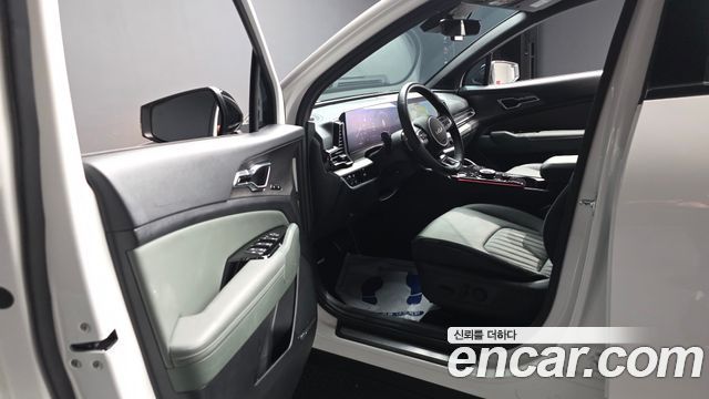 Kia Sportage Hybrid (V) 30Th Edition 2WD 2024 — фото 10
