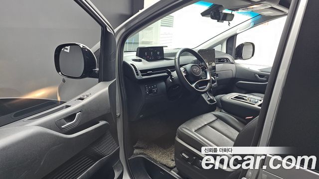 Hyundai Staria 4WD Tourer 11-Seater Modern 2022 — фото 10