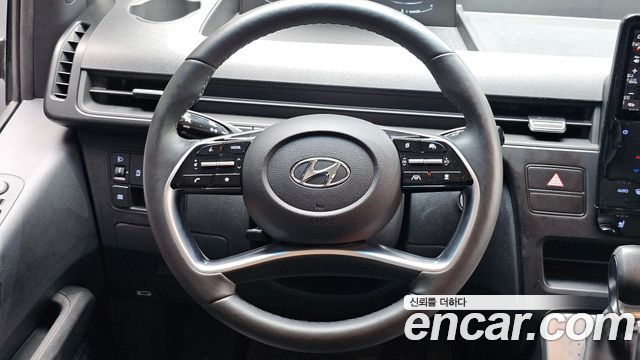 Hyundai Staria 4WD Tourer 11-Seater Modern 2022 — фото 12