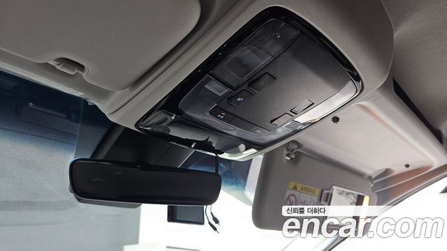 Hyundai Staria 4WD Tourer 11-Seater Modern 2022 — фото 19