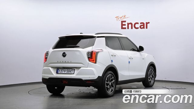 KG Mobility (SsangYong) Very New Tivoli Gasoline 1.5 2WD V3 2022 — фото 2