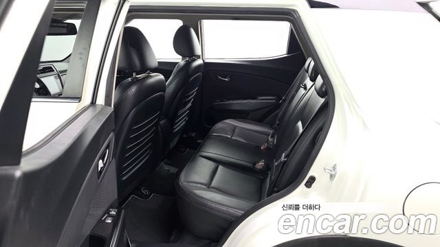 KG Mobility (SsangYong) Very New Tivoli Gasoline 1.5 2WD V3 2022 — фото 12