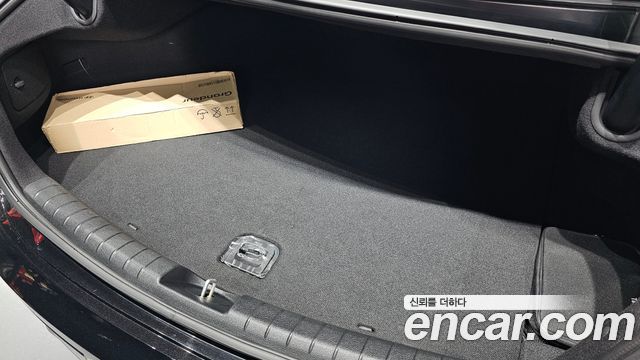 Hyundai Grandeur (IG) 3.0 LPi Rent Car Modern 2022 — фото 20