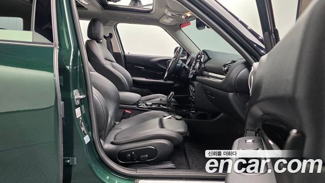 MINI Cooper D Clubman High 2nd 2019 — фото 26