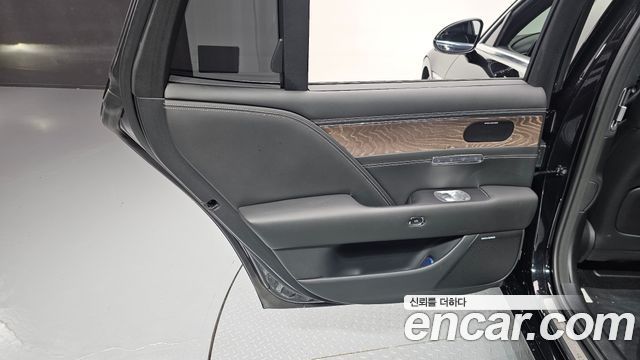 Genesis G90 (RS4) Gasoline 3.5 Turbo AWD 2022 — фото 25