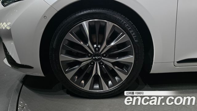Kia K8 2.5 Gasoline 2WD Signature 2022 — фото 5
