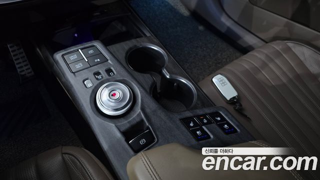 Kia K8 2.5 Gasoline 2WD Signature 2022 — фото 9