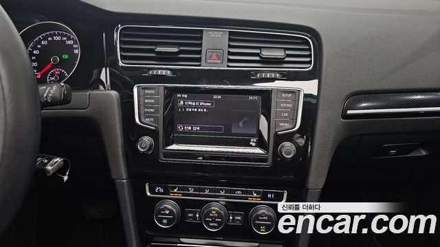 Volkswagen Golf (VII) 2.0 TDI 2015 — фото 18
