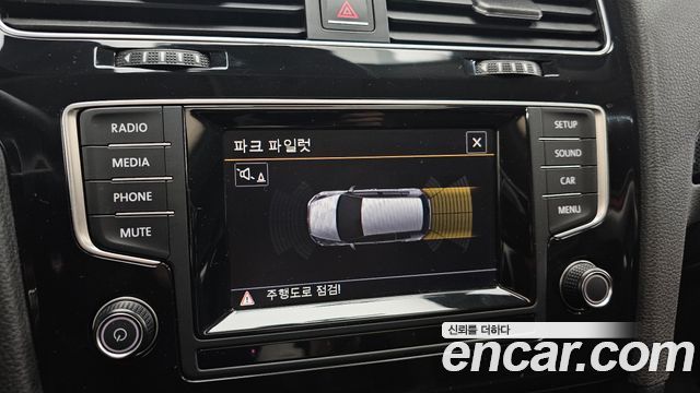 Volkswagen Golf (VII) 2.0 TDI 2015 — фото 19