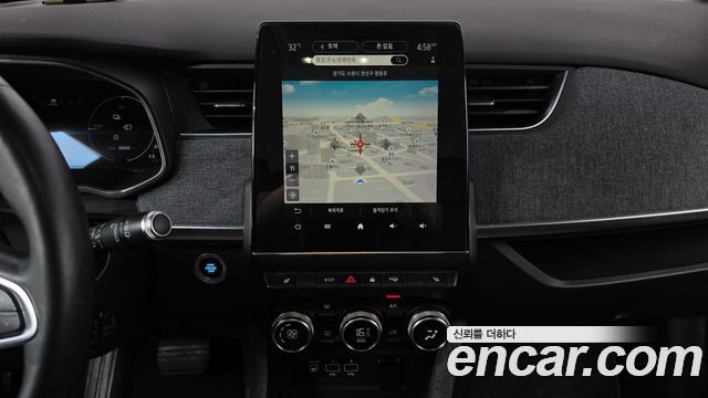 Renault Korea Zoe Intens Eco 2021 — фото 17