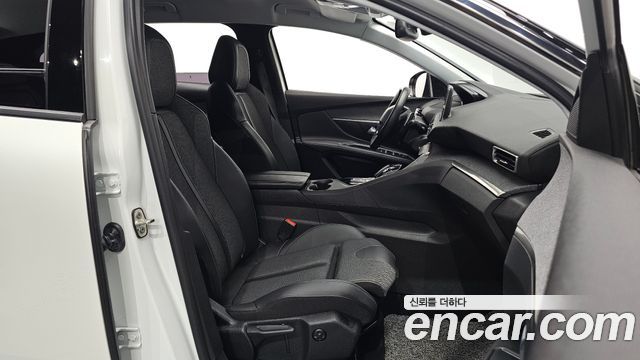 Peugeot 3008 (II) 1.2 Pure Tech Allure 2022 — фото 10