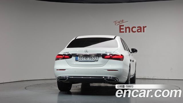 Mercedes-Benz E-Class (W213) E350 4MATIC Exclusive 2023 — фото 4