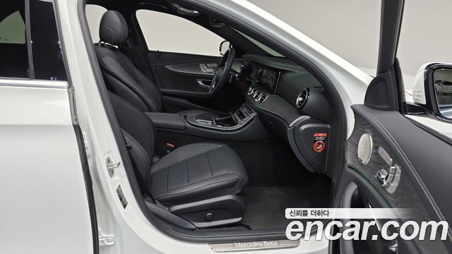 Mercedes-Benz E-Class (W213) E350 4MATIC Exclusive 2023 — фото 11