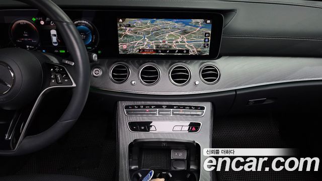 Mercedes-Benz E-Class (W213) E350 4MATIC Exclusive 2023 — фото 30