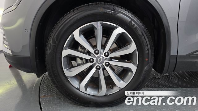 Renault Korea QM6 2.0 LPe LE Signature 2WD 2022 — фото 5