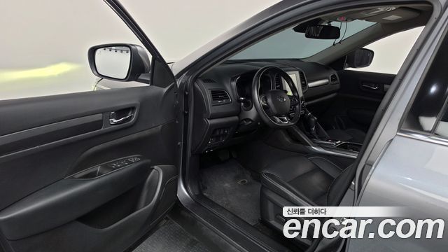 Renault Korea QM6 2.0 LPe LE Signature 2WD 2022 — фото 10