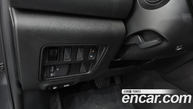 Renault Korea QM6 2.0 LPe LE Signature 2WD 2022 — фото 19
