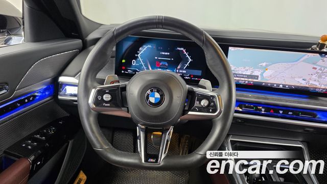 BMW 7 Series (G70) 740d xDrive M Sport 2024 — фото 13