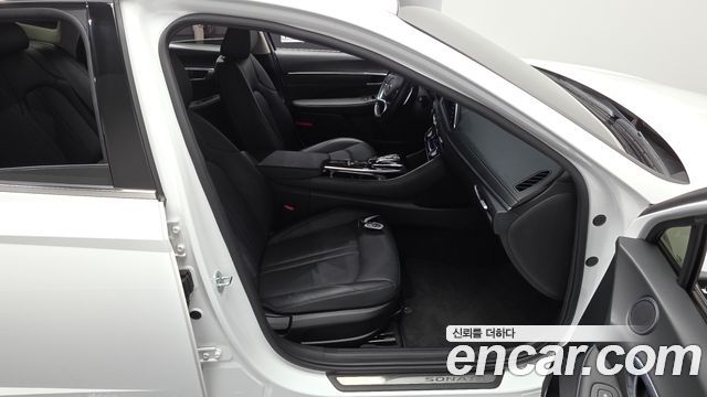 Hyundai Sonata (DN8) 2.0 Premium Plus 2022 — фото 12