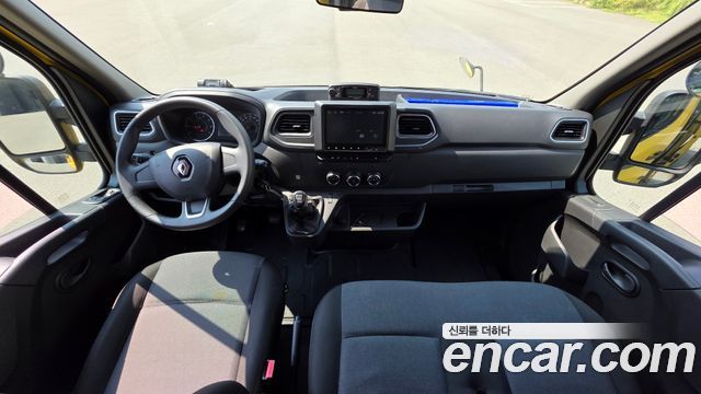 Renault Korea Master School Bus 21-Seater 2020 — фото 7