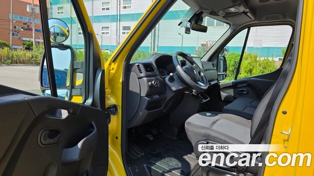 Renault Korea Master School Bus 21-Seater 2020 — фото 10