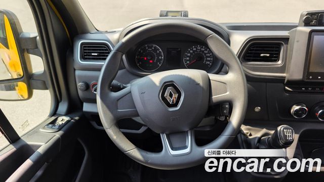 Renault Korea Master School Bus 21-Seater 2020 — фото 13