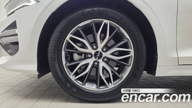Kia K5 (III) 2.0 Prestige 2022 — фото 5