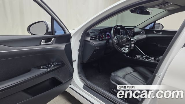 Kia K5 (III) 2.0 Prestige 2022 — фото 10