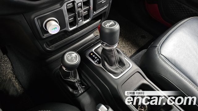 Jeep Wrangler (JL) 2.0 Sahara 4Door 2018 — фото 9