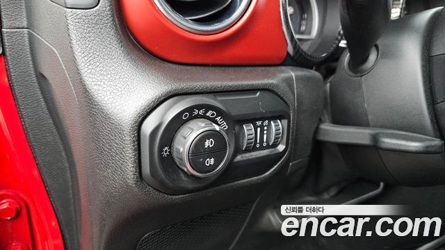 Jeep Wrangler (JL) 2.0 Sahara 4Door 2018 — фото 21