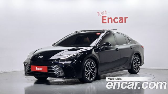 Toyota Camry (XV80) 2.5 XLE Premium Hybrid 2025 — фото 1