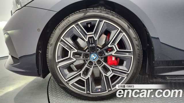 BMW i5 (G60) eDrive 40 M Sport Pro 2024 — фото 5