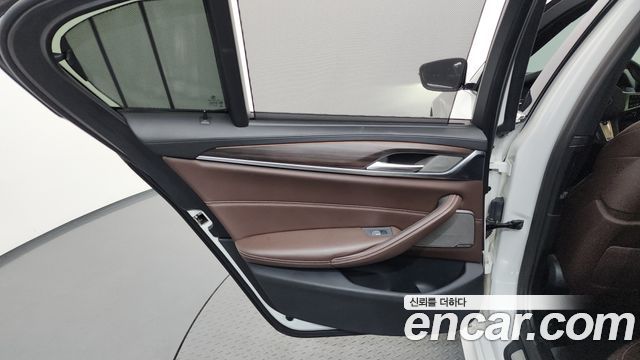 BMW 5 Series (G30) 530i M Sport Package Plus 2020 — фото 25