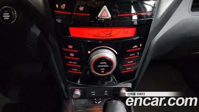 KG Mobility (SsangYong) Tivoli Armor Diesel LX 2WD 2018 — фото 19