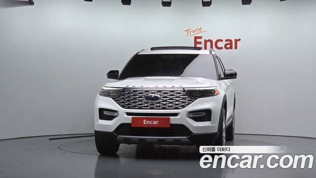 Ford Explorer (VI) 3.0 Platinum 4WD 2022 — фото 3