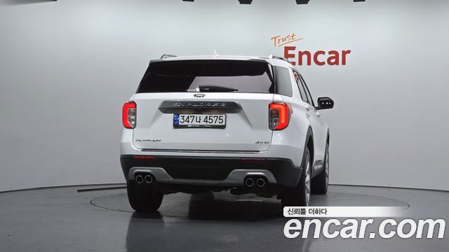 Ford Explorer (VI) 3.0 Platinum 4WD 2022 — фото 4