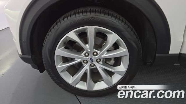 Ford Explorer (VI) 3.0 Platinum 4WD 2022 — фото 5