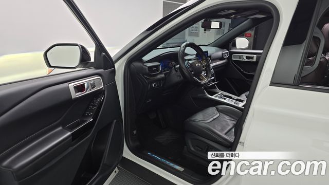 Ford Explorer (VI) 3.0 Platinum 4WD 2022 — фото 10