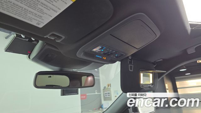 Ford Explorer (VI) 3.0 Platinum 4WD 2022 — фото 21