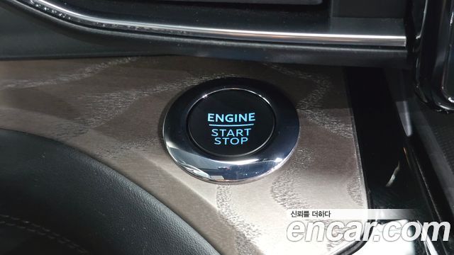 Ford Explorer (VI) 3.0 Platinum 4WD 2022 — фото 33