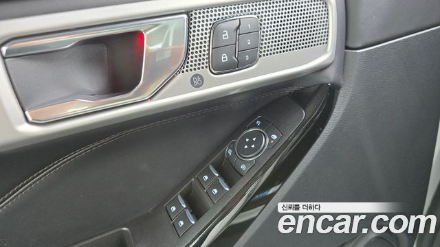 Ford Explorer (VI) 3.0 Platinum 4WD 2022 — фото 35