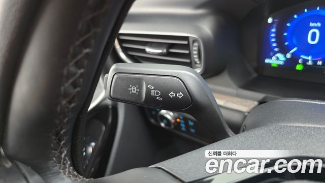 Ford Explorer (VI) 3.0 Platinum 4WD 2022 — фото 38